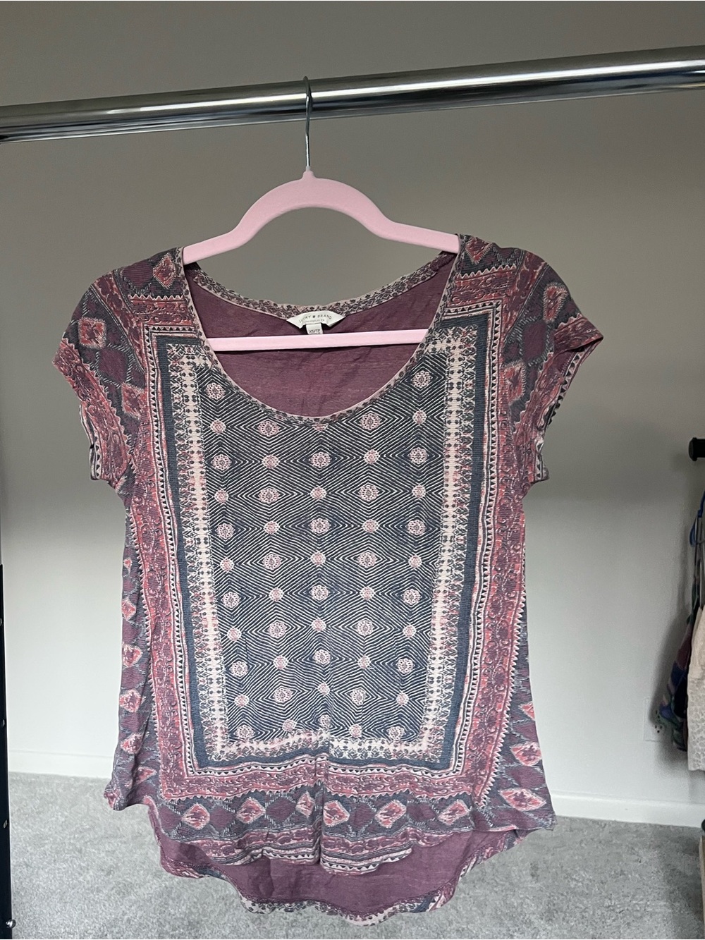 Lucky Brand Mauve Pink Geo Print Scoop Neck boho Tee